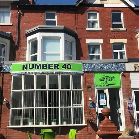 Number 40 - No Multiple Room Bookings Blackpool Buitenkant foto