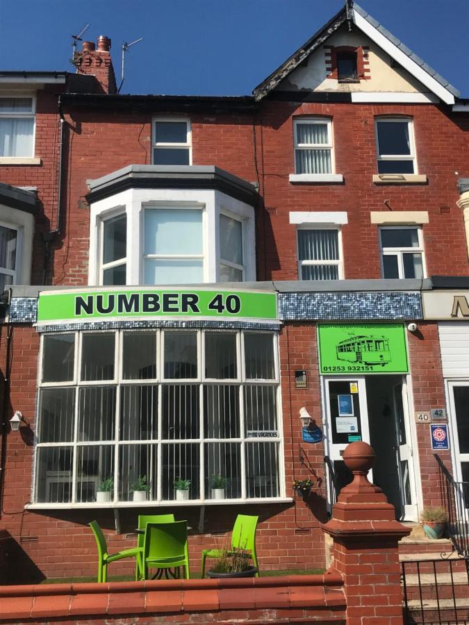Number 40 - No Multiple Room Bookings Blackpool Buitenkant foto