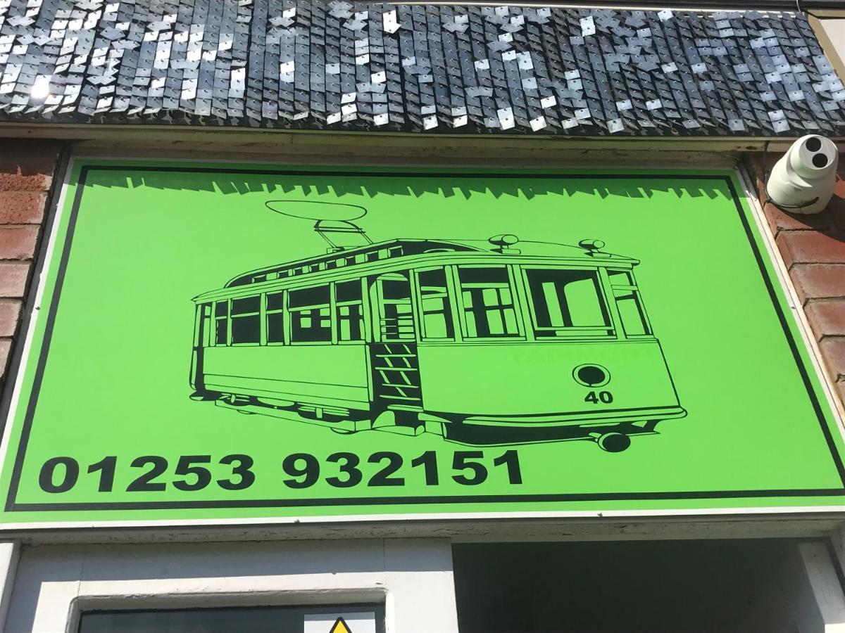 Number 40 - No Multiple Room Bookings Blackpool Buitenkant foto
